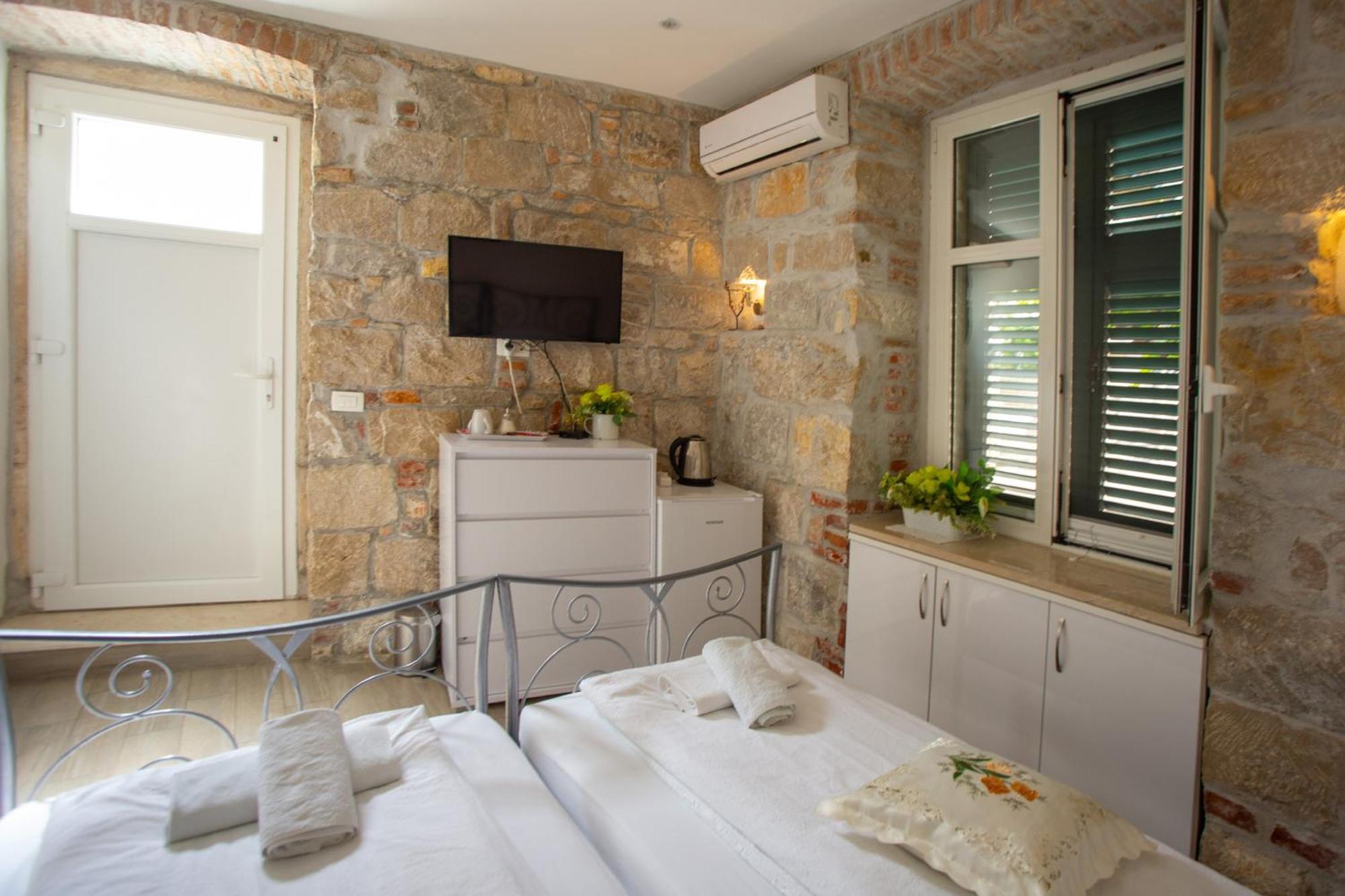 Downtown Spalato Private Rooms Exterior photo
